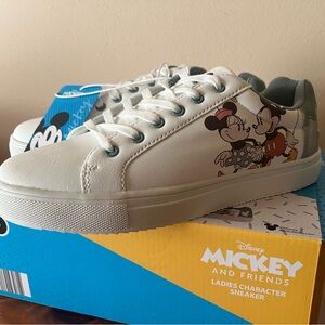 Disney & Friends Sneakers-NWTS Women’s size 9